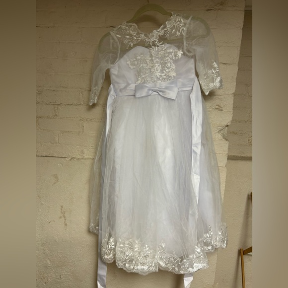 New girls’ communion / flower girl dress - Picture 3 of 5